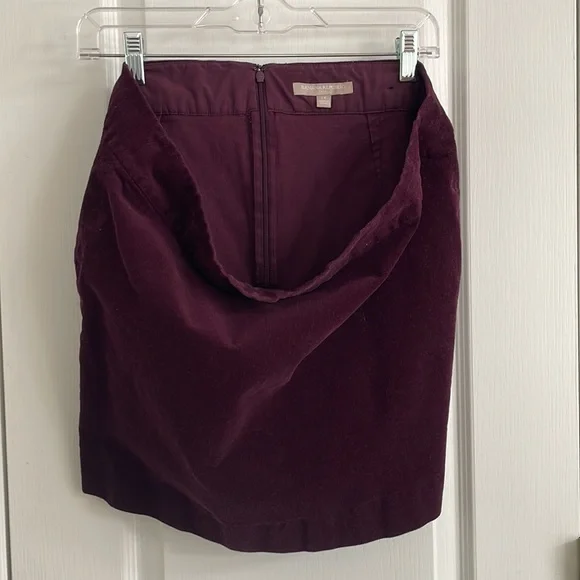 Banana Republic corduroy skirt - Picture 5 of 9